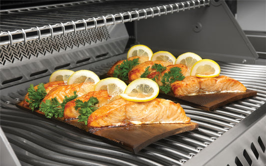 Zedernholz-Grillplanke